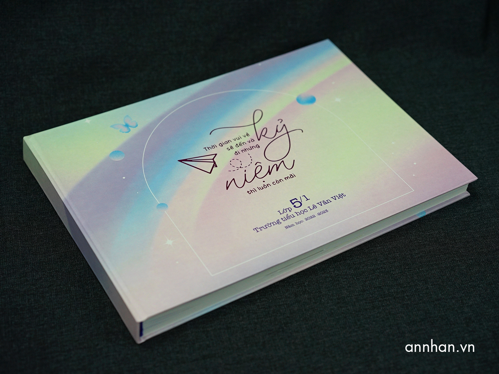 Brochure, Catalogue, Kỷ yếu